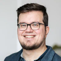 Hans van Luttikhuizen-Ross